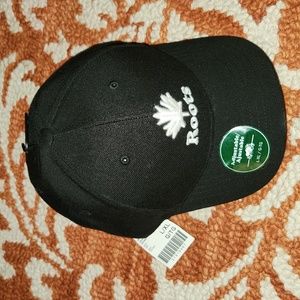 Kids Roots hat size L-XL